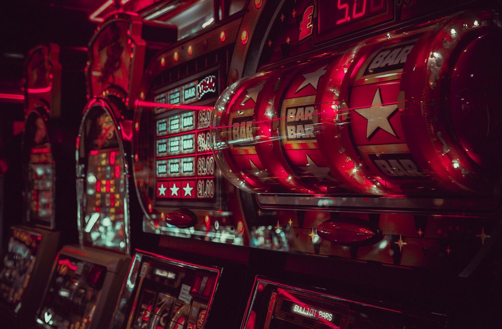 Progressive Jackpot Strategies: When and How to Chase the Big Wins